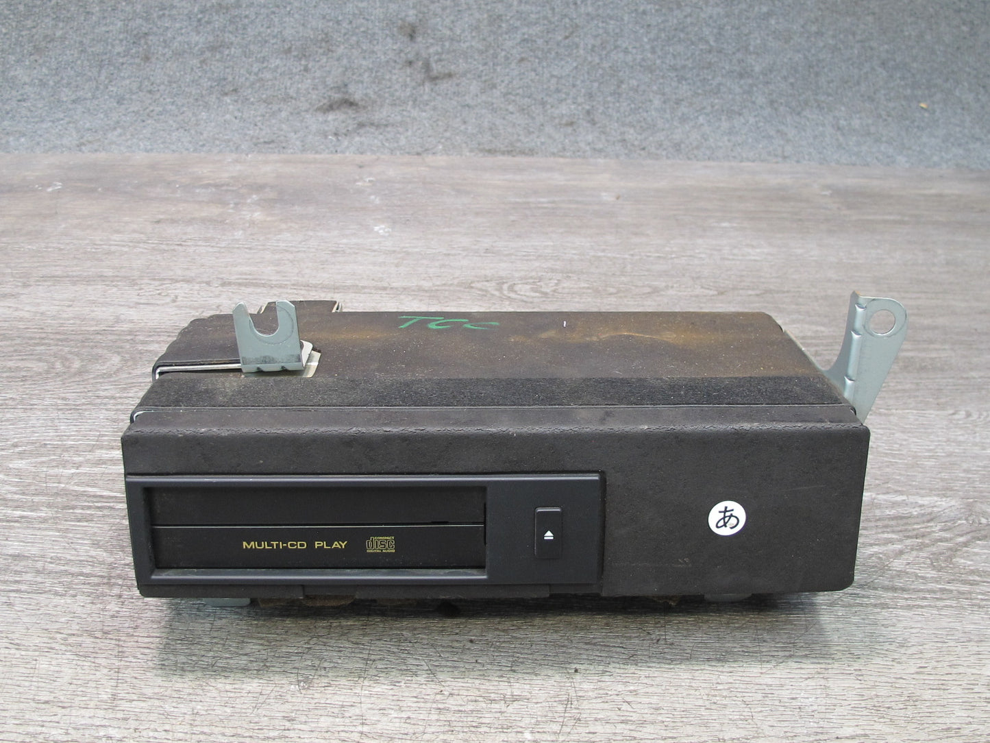 95-97 Toyota Celsior Lexus LS400 UCF20 CD Changer NO Magazine 86270-50090 OEM