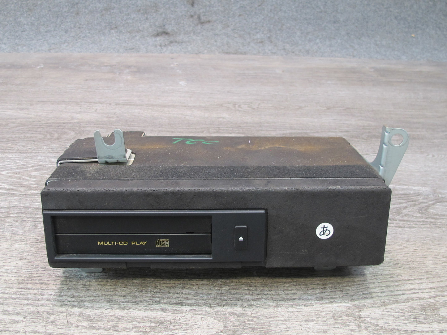 95-97 Toyota Celsior Lexus LS400 UCF20 CD Changer NO Magazine 86270-50090 OEM