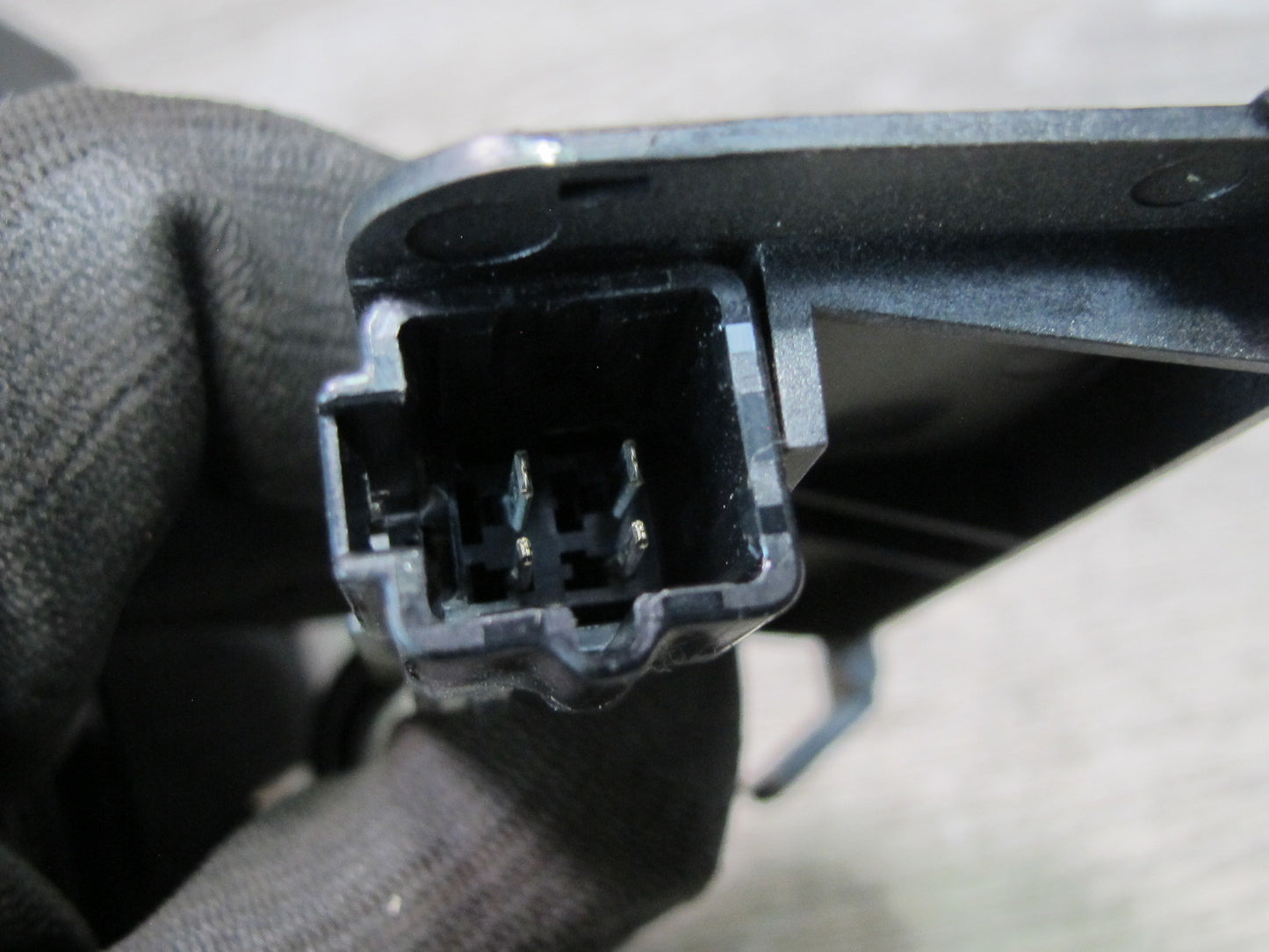 95-97 Toyota Celsior Lexus LS400 UCF20 Front Center Console Ashtray Lighter OEM