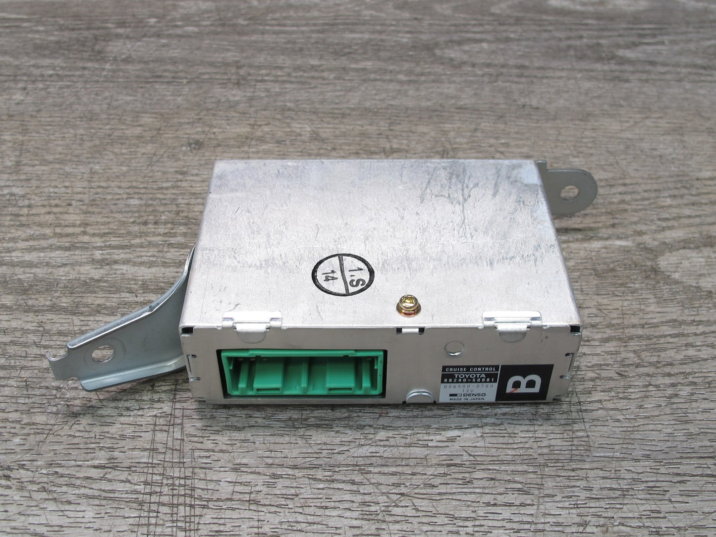 96-97 Toyota Celsior UCF20 Cruise Control Module Computer 88240-50081 OEM