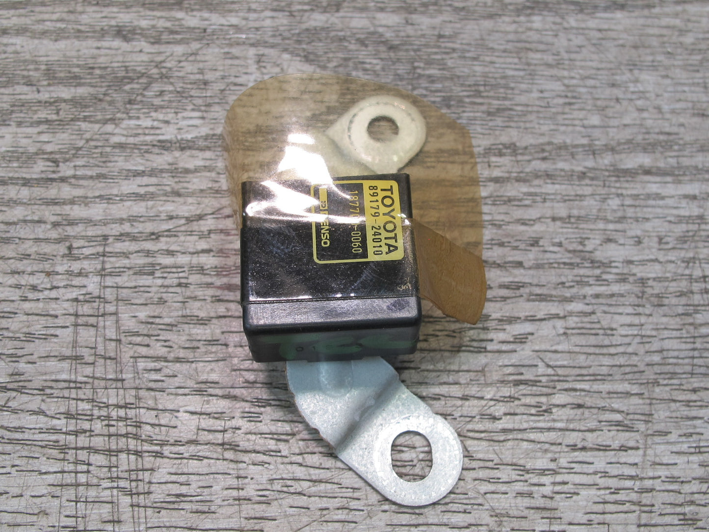 97 TOYOTA UCF20 CELSIOR SRS AIRBAG CONTROL MODULE UNIT 89179-24010 OEM