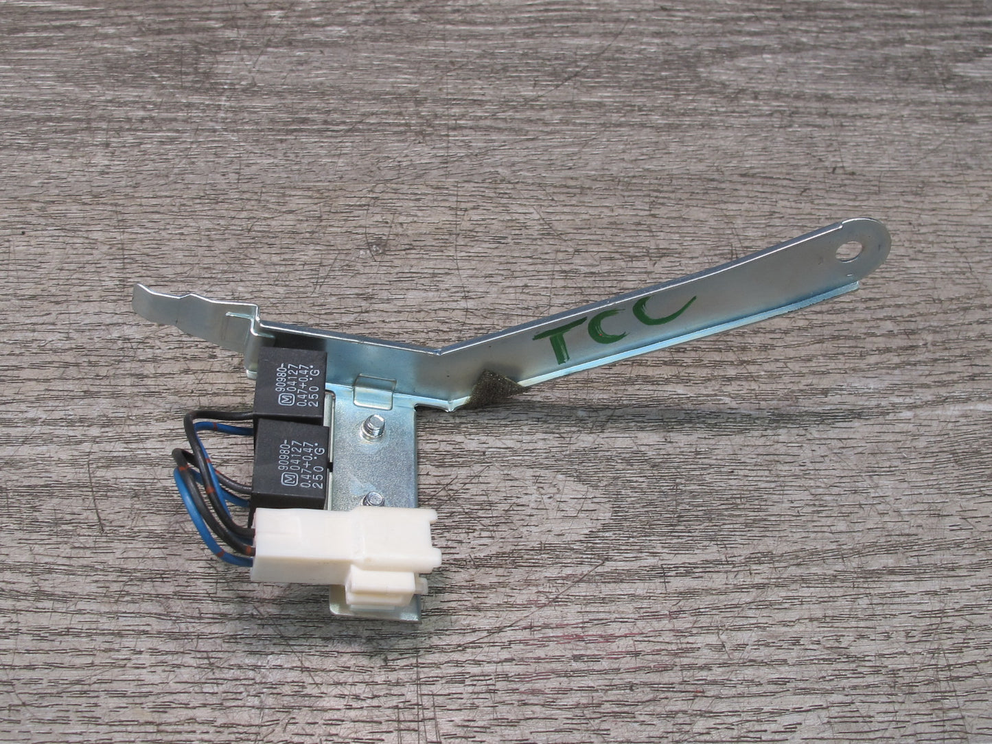 95-97 Toyota Celsior Lexus LS400 UCF20 Radio Setting Condenser 90980-04127 OEM