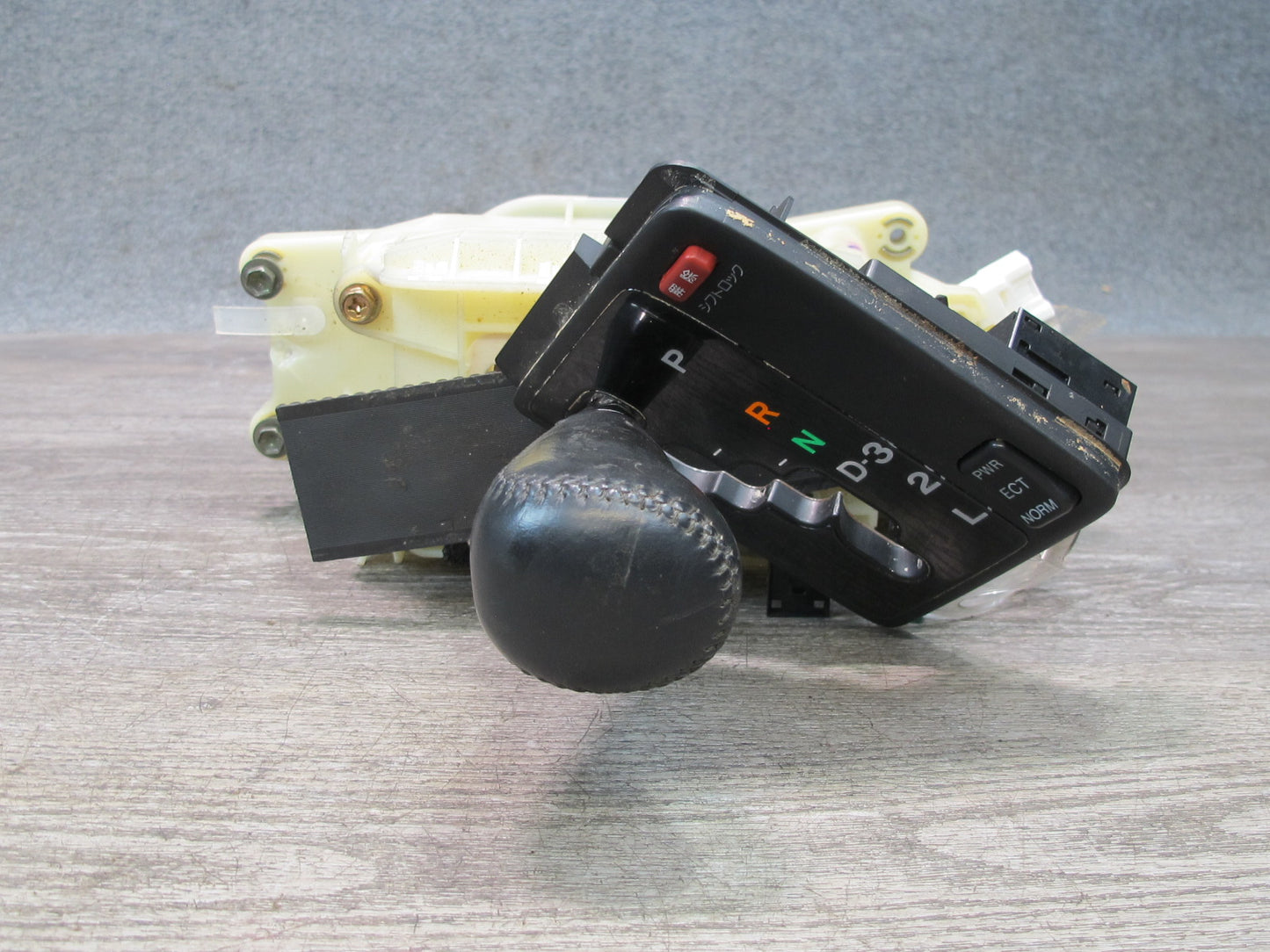 95-97 Toyota Celsior UCF20 RHD A/T Automatic Transmission Gear Shifter OEM