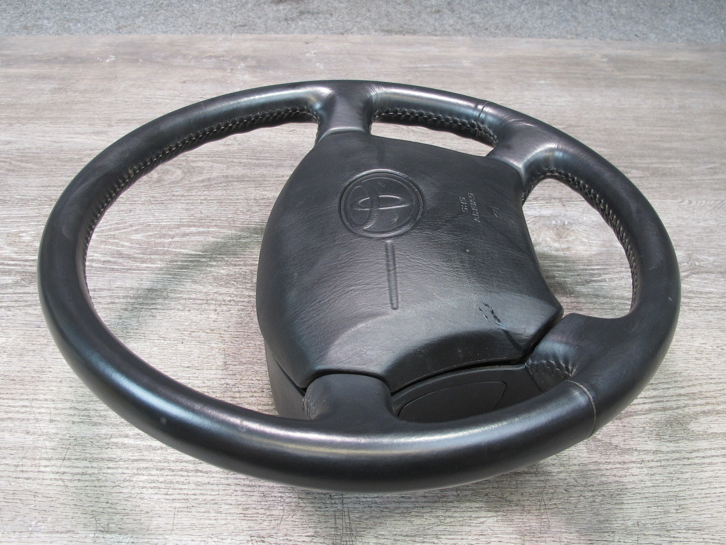 97 TOYOTA UCF20 CELSIOR FRONT RIGHT DRIVER SIDE STEERING WHEEL W/ SRS AIRBAG OEM