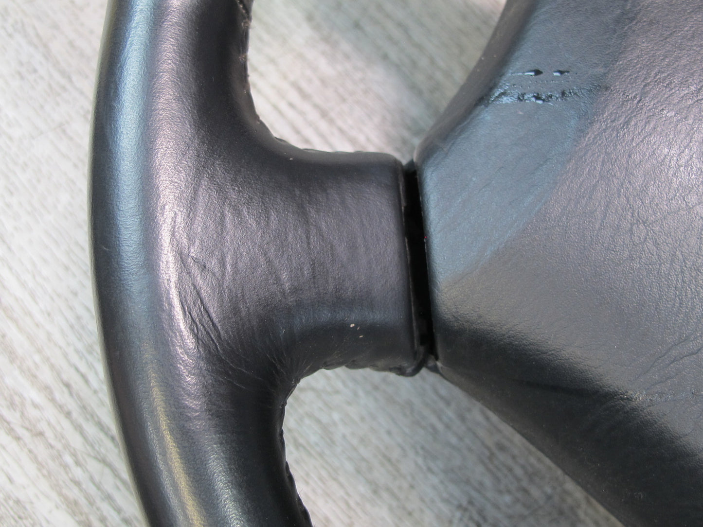 97 TOYOTA UCF20 CELSIOR FRONT RIGHT DRIVER SIDE STEERING WHEEL W/ SRS AIRBAG OEM