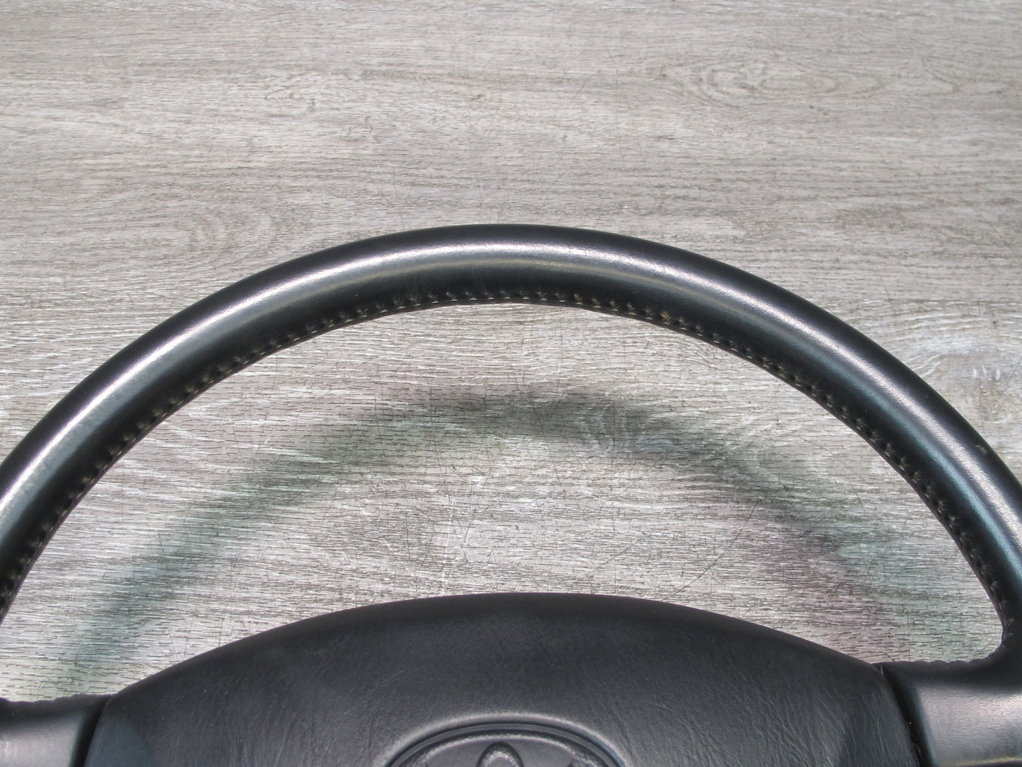 97 TOYOTA UCF20 CELSIOR FRONT RIGHT DRIVER SIDE STEERING WHEEL W/ SRS AIRBAG OEM