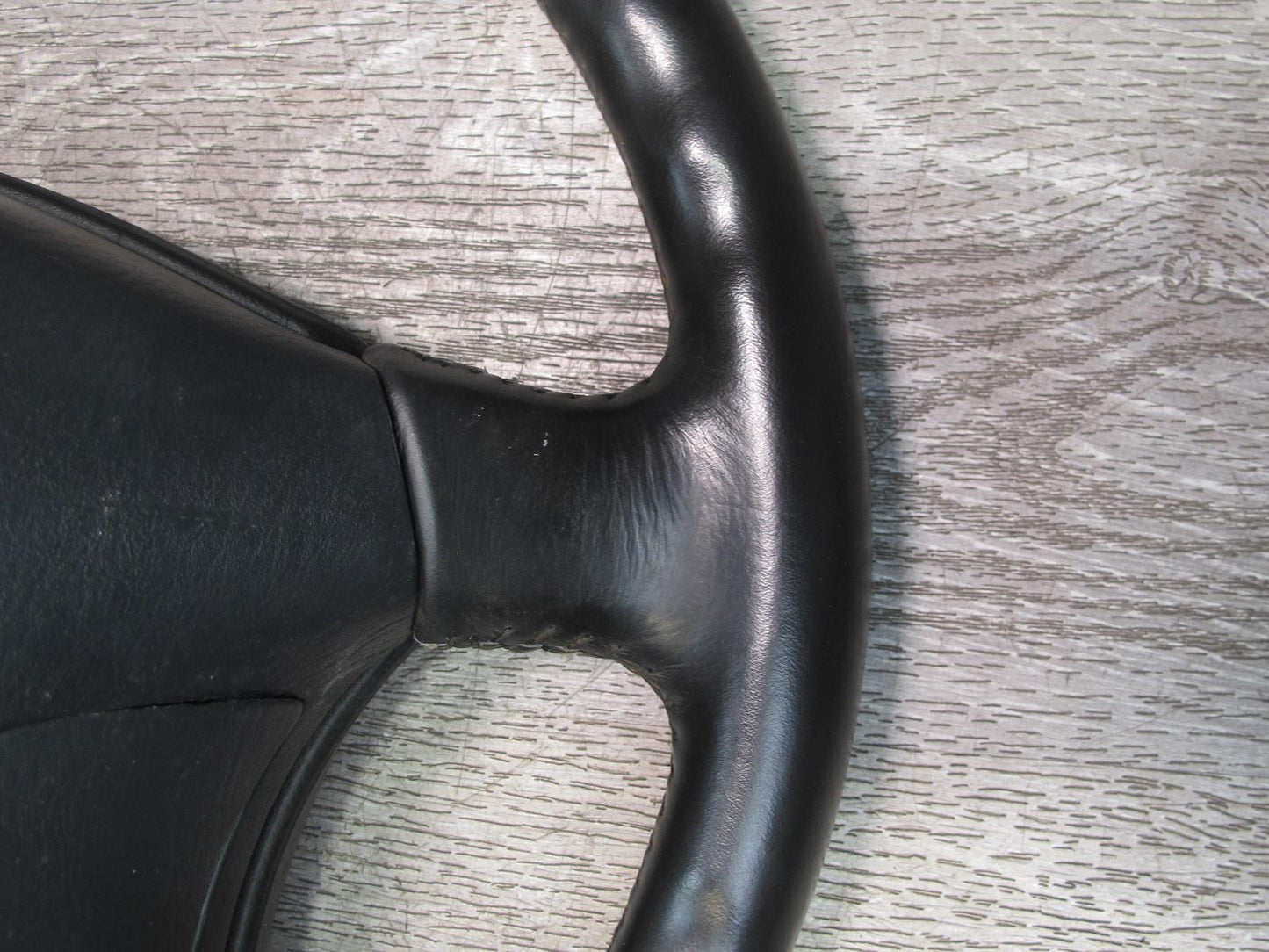 97 TOYOTA UCF20 CELSIOR FRONT RIGHT DRIVER SIDE STEERING WHEEL W/ SRS AIRBAG OEM