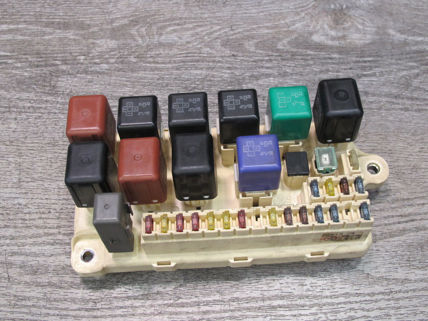 95-97 Toyota Celsior UCF20 RHD Engine Bay Fuse Relay Box Module OEM