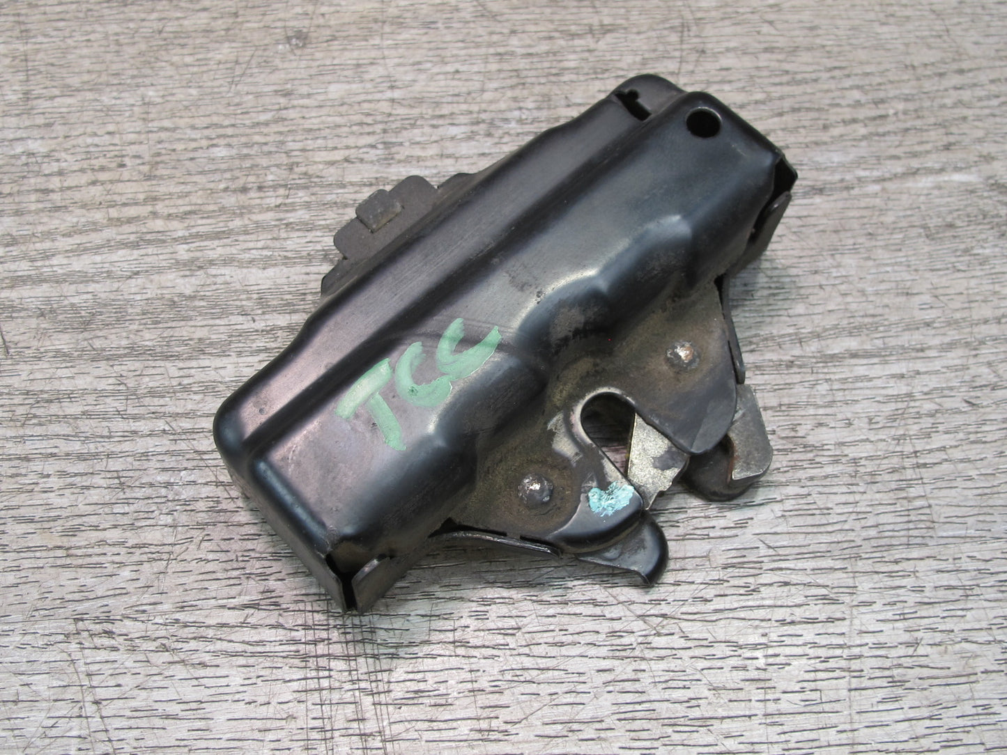 95-00 Toyota Celsior UCF20 RHD Front Hood Bonnet Lock Latch OEM