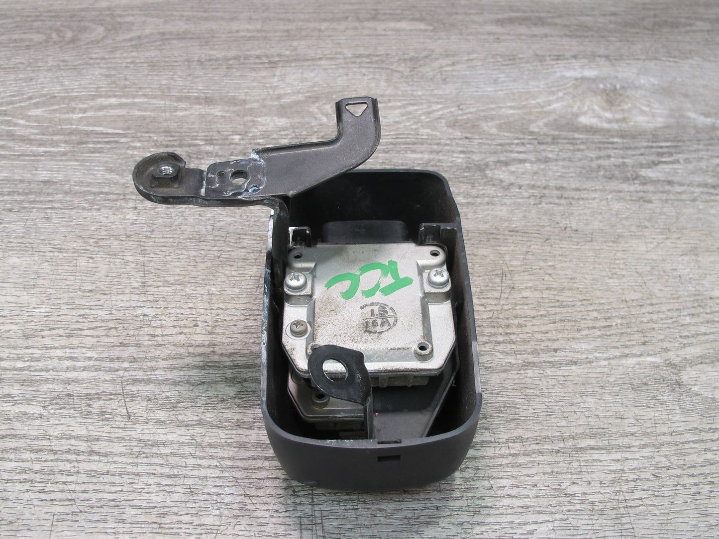 95-97 Toyota Celsior Lexus LS400 Ignition Control Module Igniter w Cover OEM