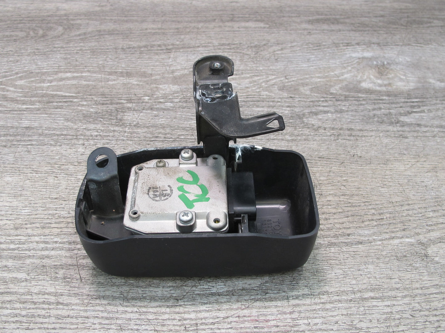 95-97 Toyota Celsior Lexus LS400 Ignition Control Module Igniter w Cover OEM