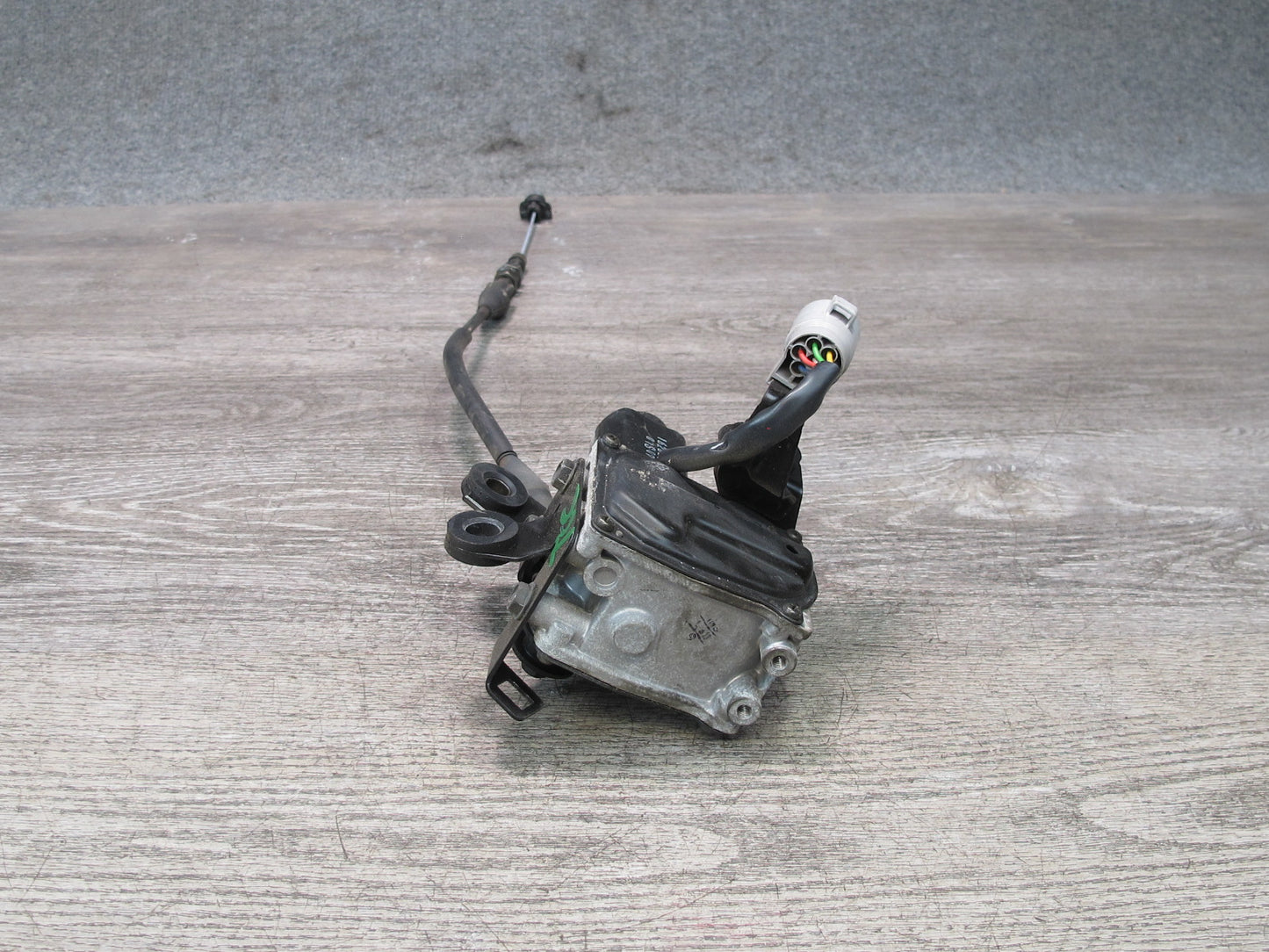 95-97 Toyota Celsior Lexus LS400 UCF20 Cruise Control Actuator Motor w Cable OEM