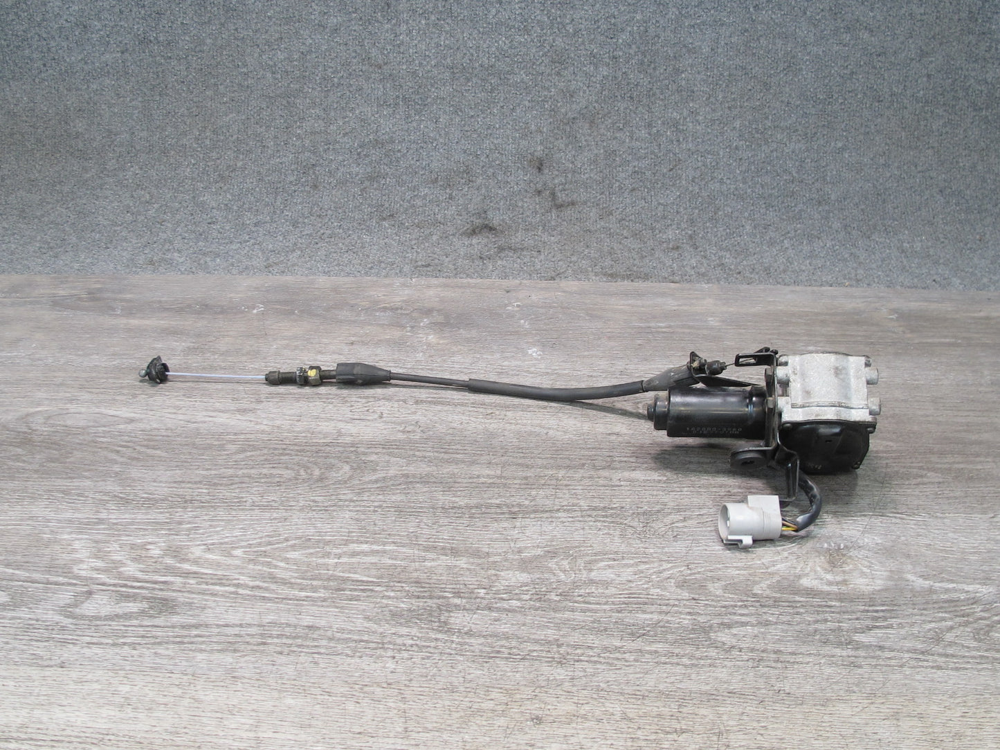 95-97 Toyota Celsior Lexus LS400 UCF20 Cruise Control Actuator Motor w Cable OEM