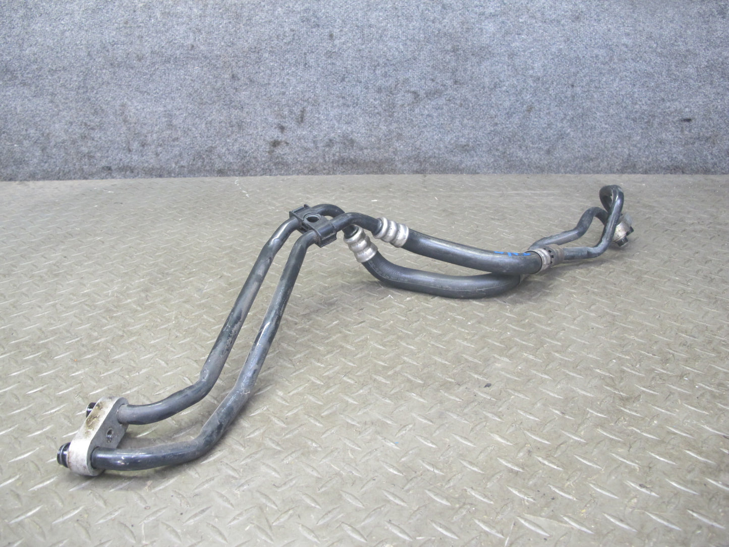 12-15 BMW F32 F33 F30 335I N55 Engine Oil Cooler Hose Pipe Line OEM