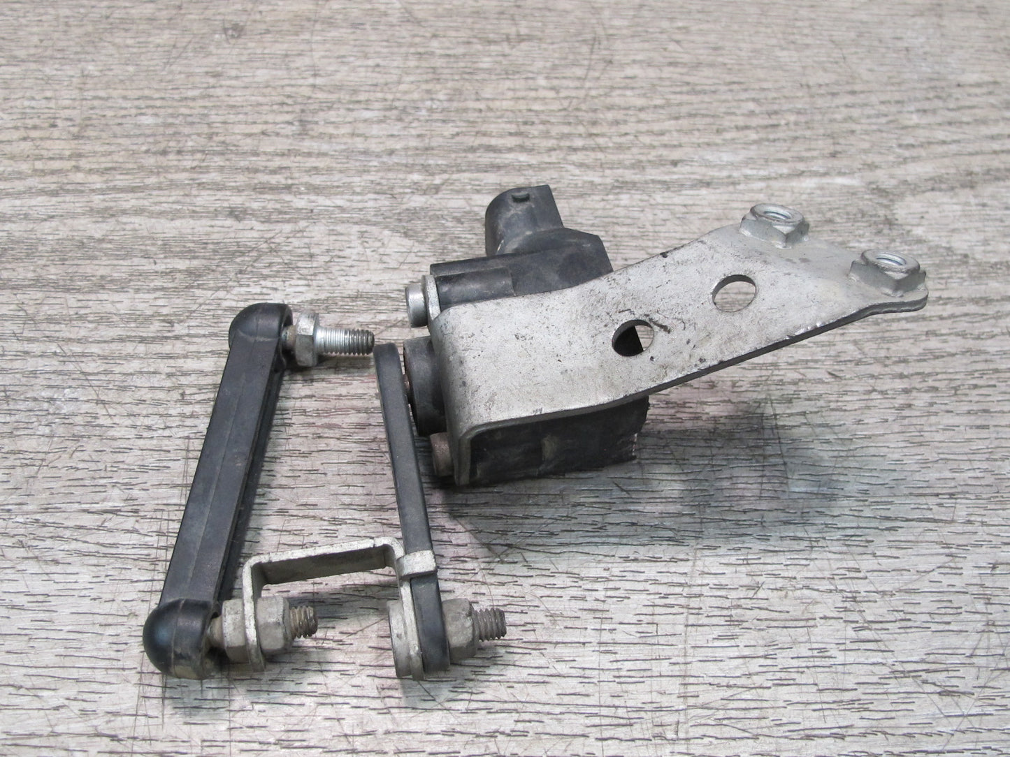 09-16 BMW E89 Z4 Rear Left Suspension Height Level Sensor 6784695 OEM