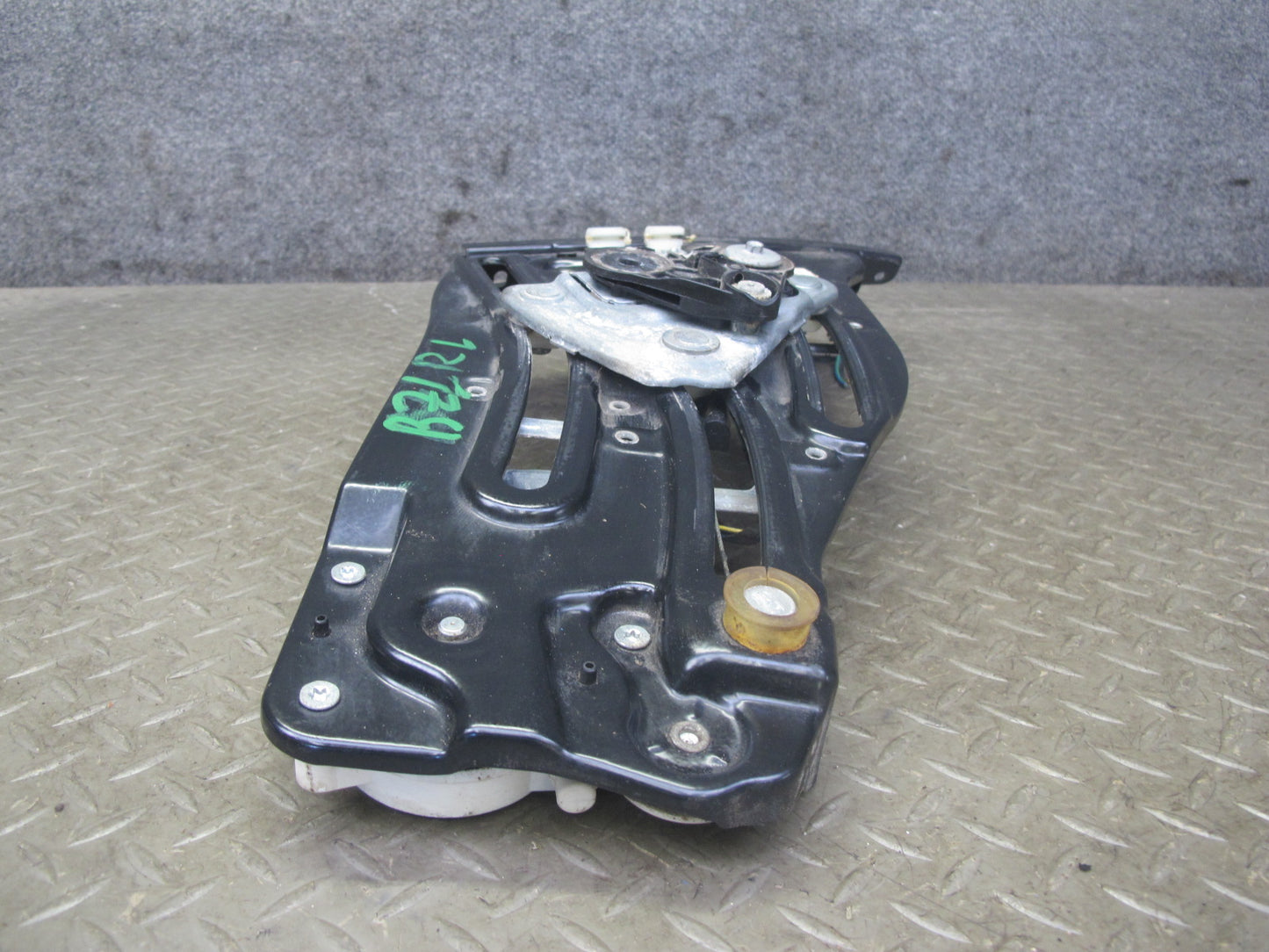 09-16 BMW E89 Z4 Rear Left Quarter Window Regulator w Motor 7198307 OEM