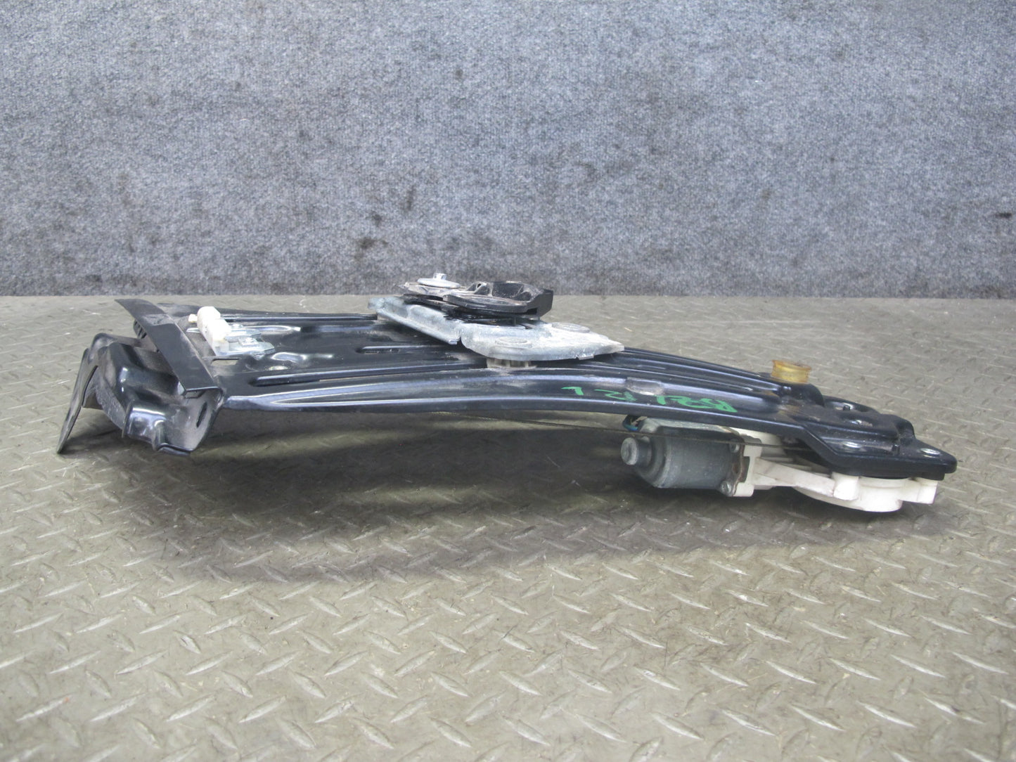 09-16 BMW E89 Z4 Rear Left Quarter Window Regulator w Motor 7198307 OEM