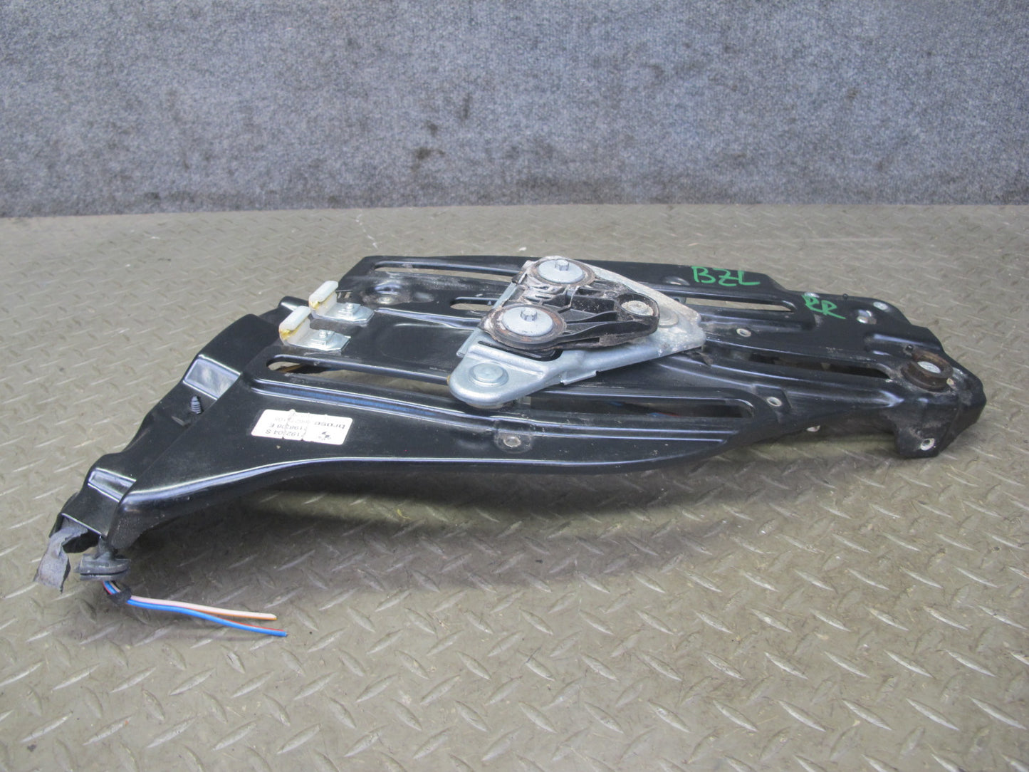 09-16 BMW E89 Z4 Rear Right Quarter Window Regulator w Motor 7198308 OEM