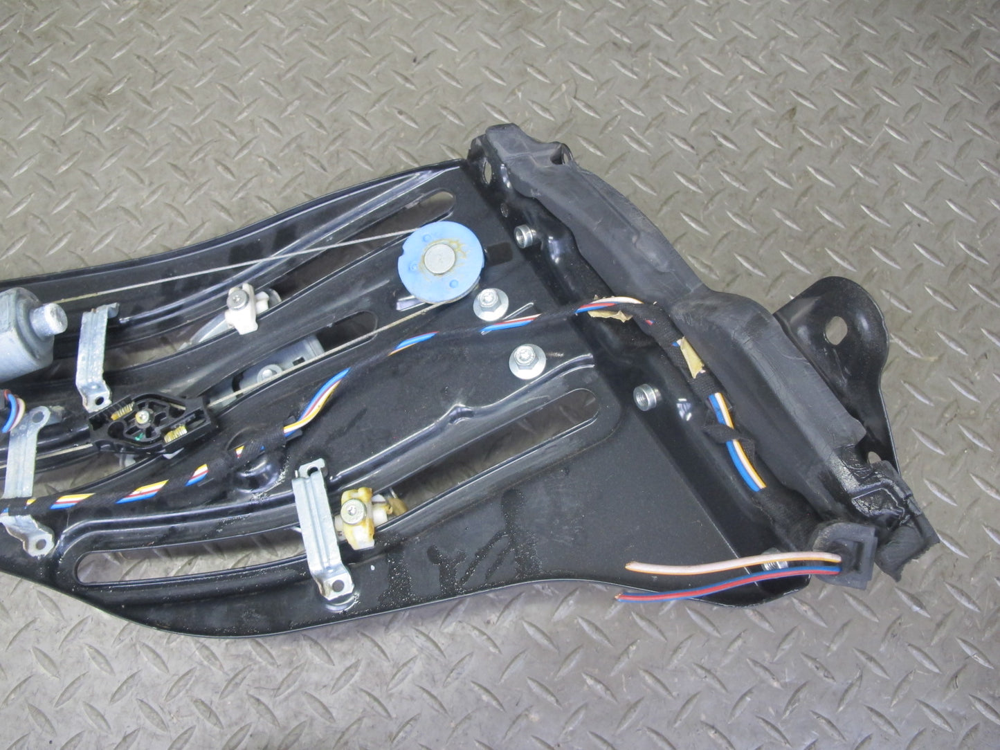 09-16 BMW E89 Z4 Rear Right Quarter Window Regulator w Motor 7198308 OEM