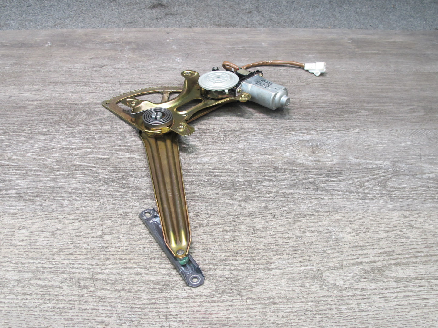 95-97 Toyota Celsior Lexus LS400 Rear Left Door Window Regulator w Motor OEM