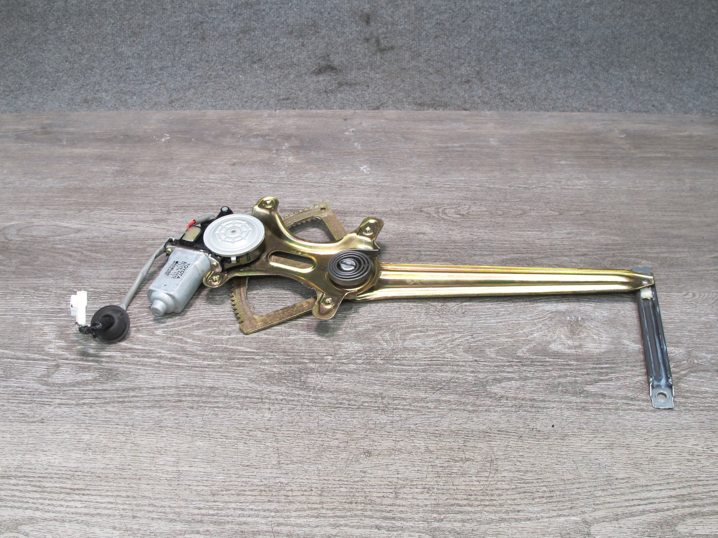 95-97 Toyota Celsior Lexus LS400 Front Left Door Window Regulator w Motor OEM