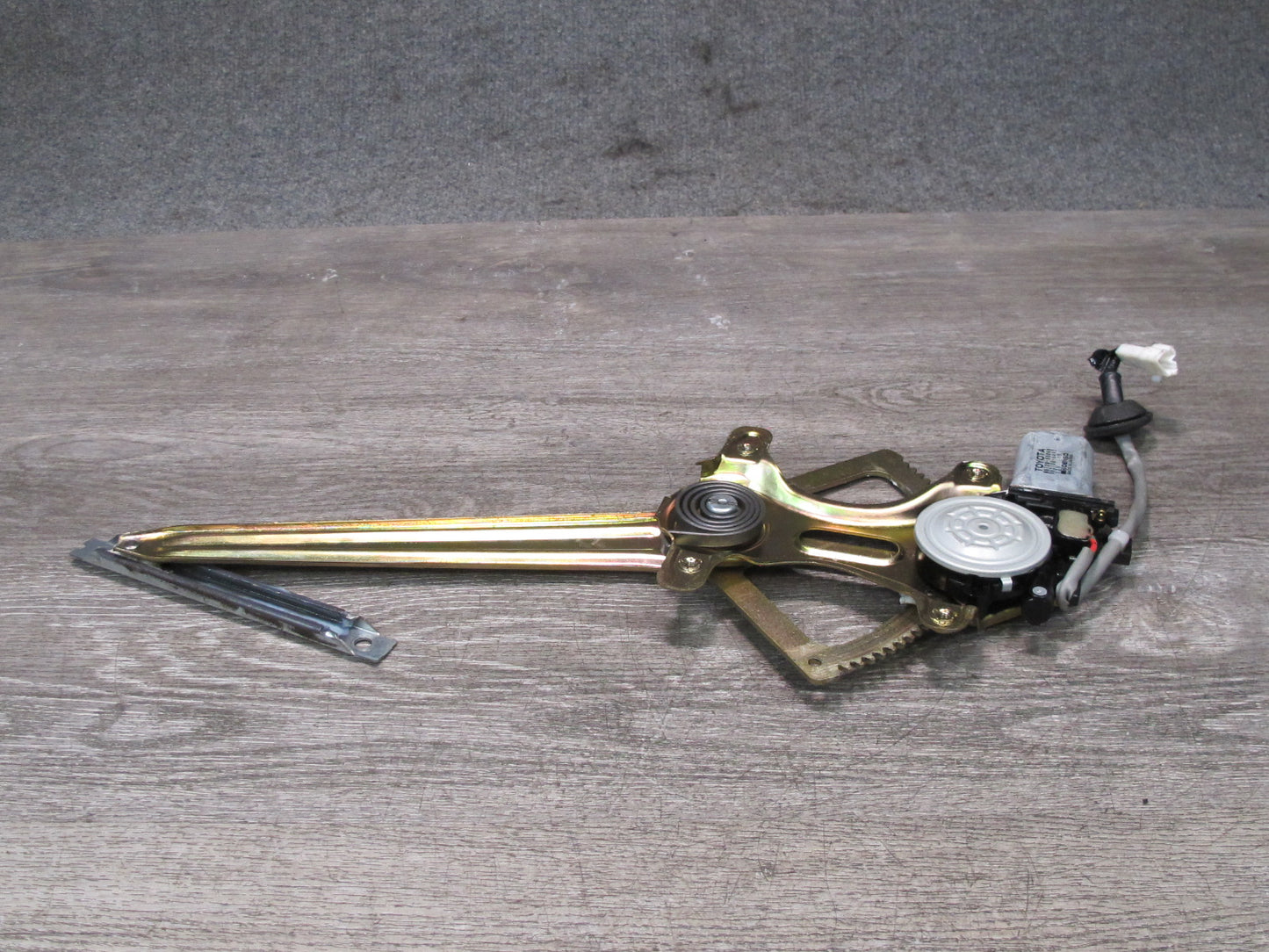 95-97 Toyota Celsior Lexus LS400 Front Left Door Window Regulator w Motor OEM