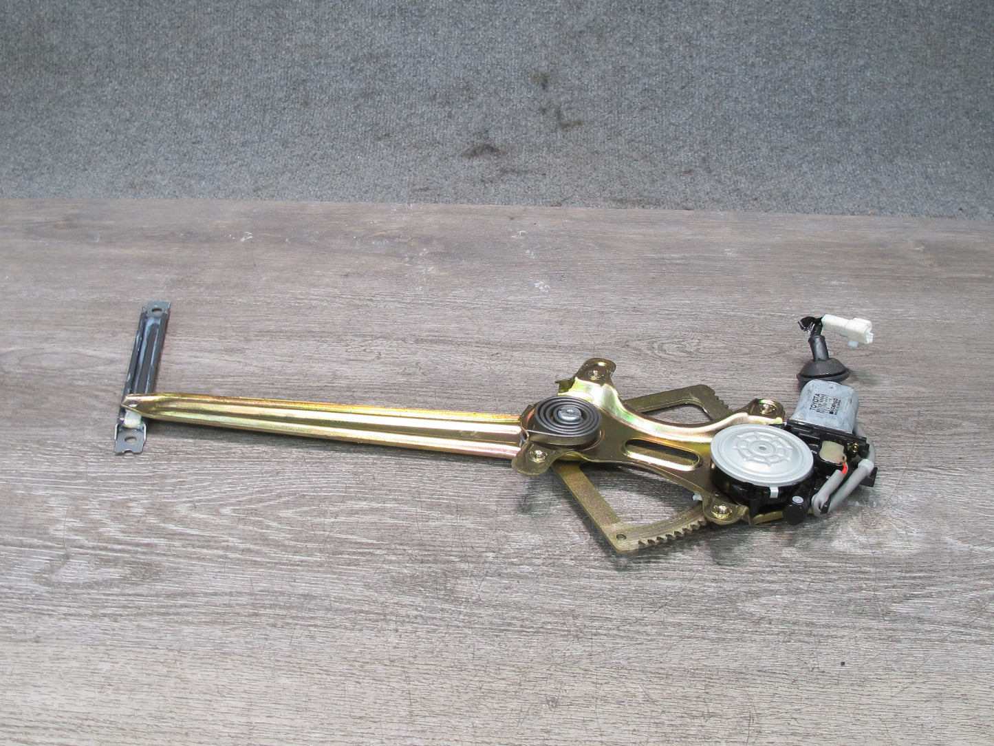 95-97 Toyota Celsior Lexus LS400 Front Left Door Window Regulator w Motor OEM