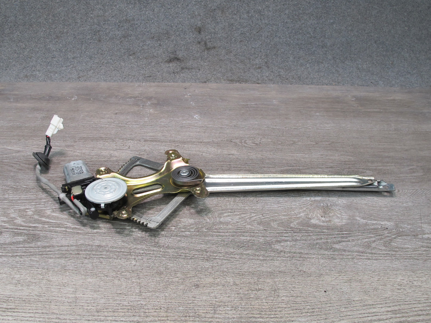 95-97 Toyota Celsior Lexus LS400 Front Right Door Window Regulator w Motor OEM