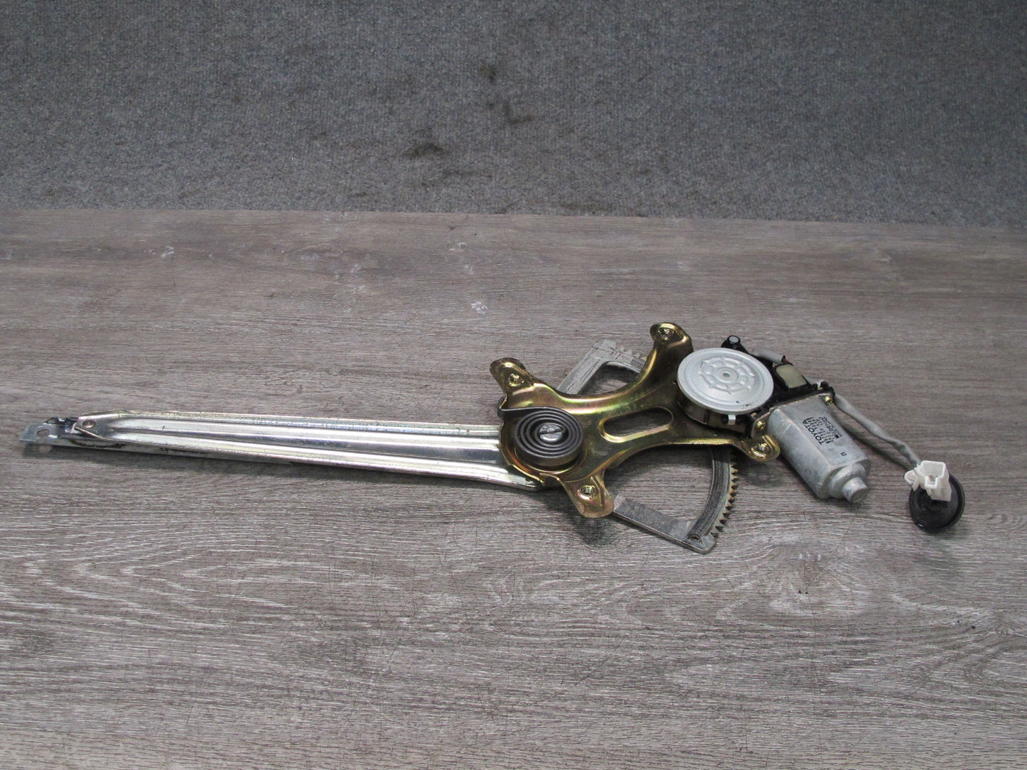 95-97 Toyota Celsior Lexus LS400 Front Right Door Window Regulator w Motor OEM