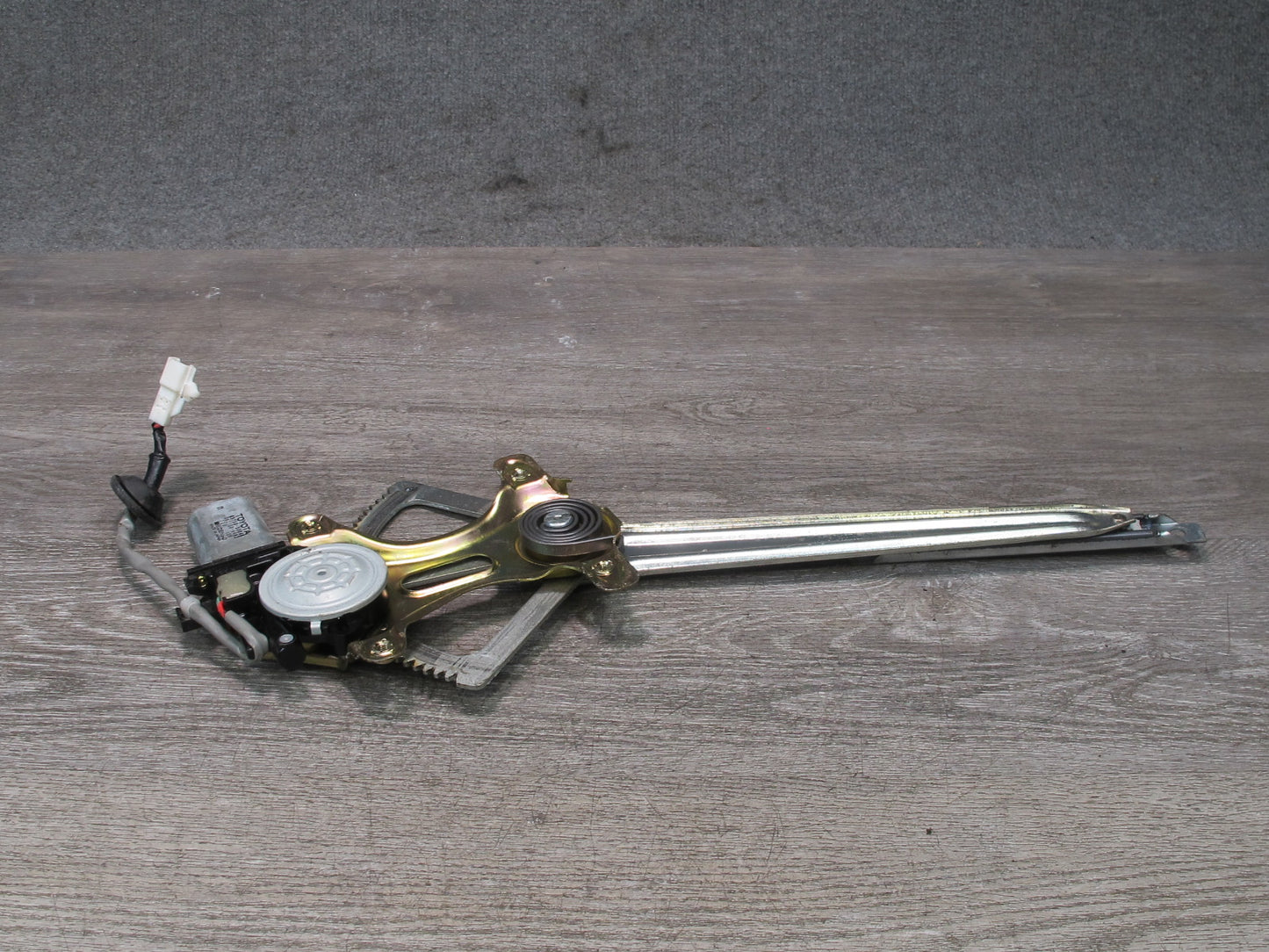 95-97 Toyota Celsior Lexus LS400 Front Right Door Window Regulator w Motor OEM