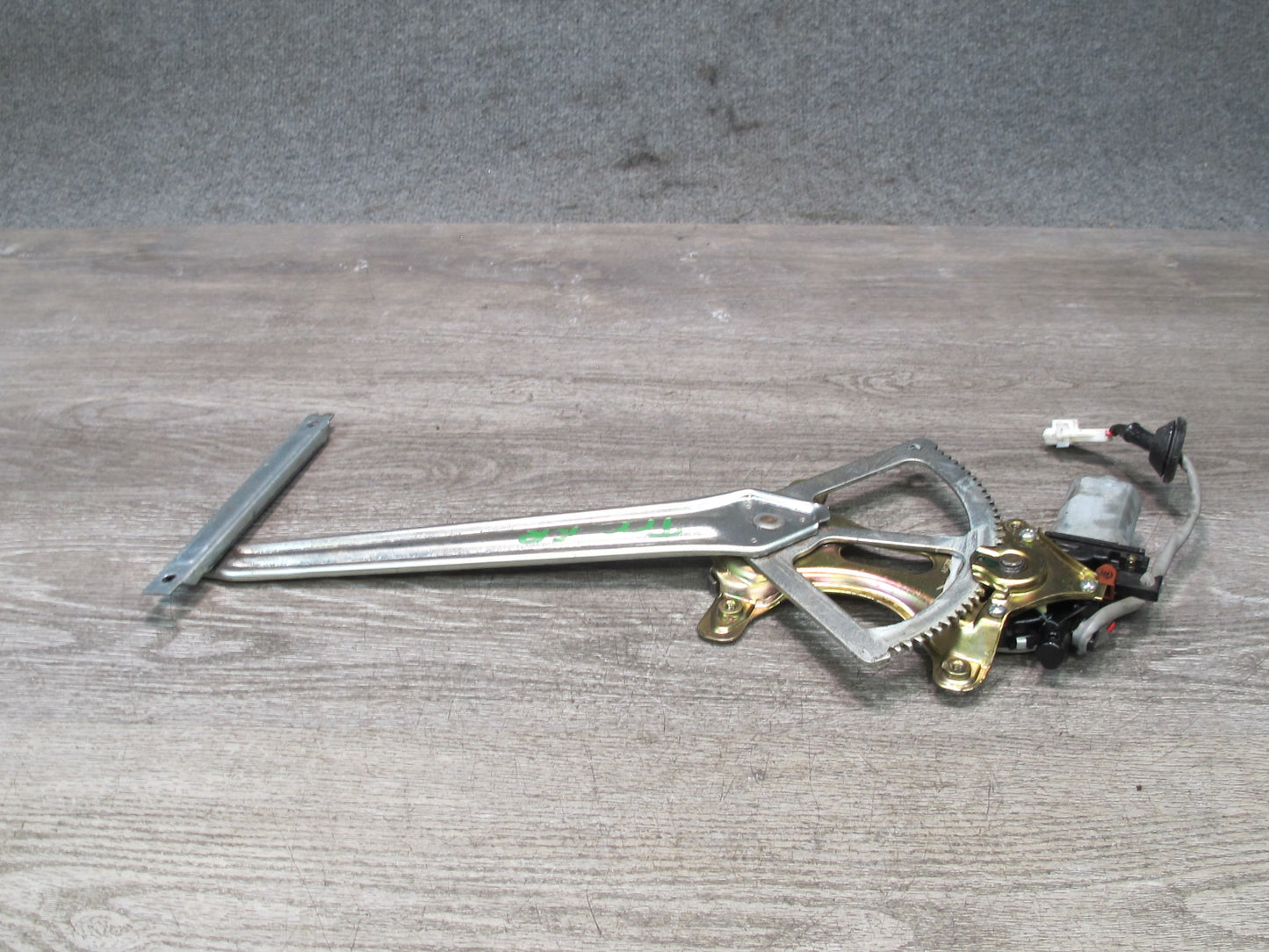 95-97 Toyota Celsior Lexus LS400 Front Right Door Window Regulator w Motor OEM