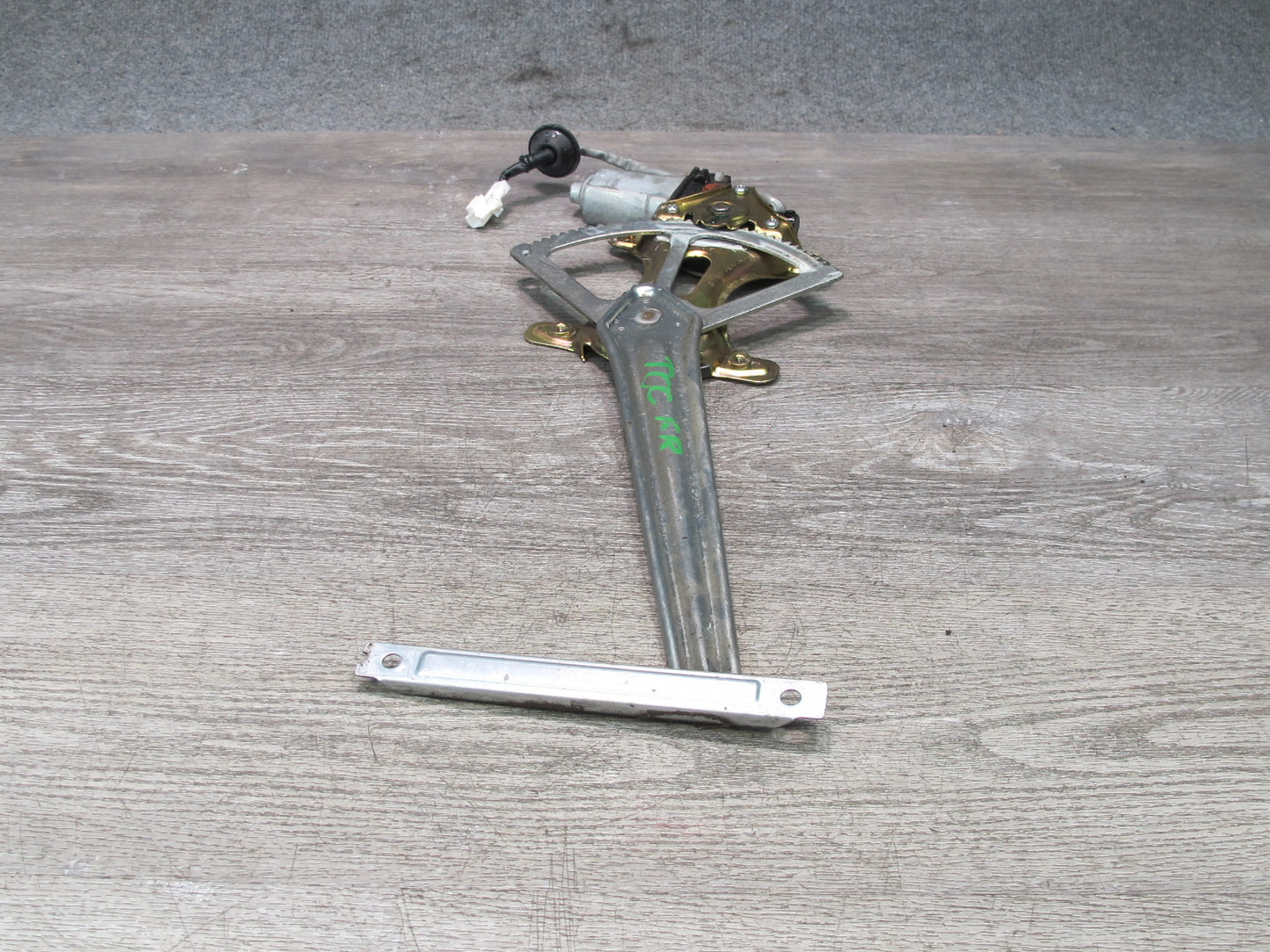95-97 Toyota Celsior Lexus LS400 Front Right Door Window Regulator w Motor OEM