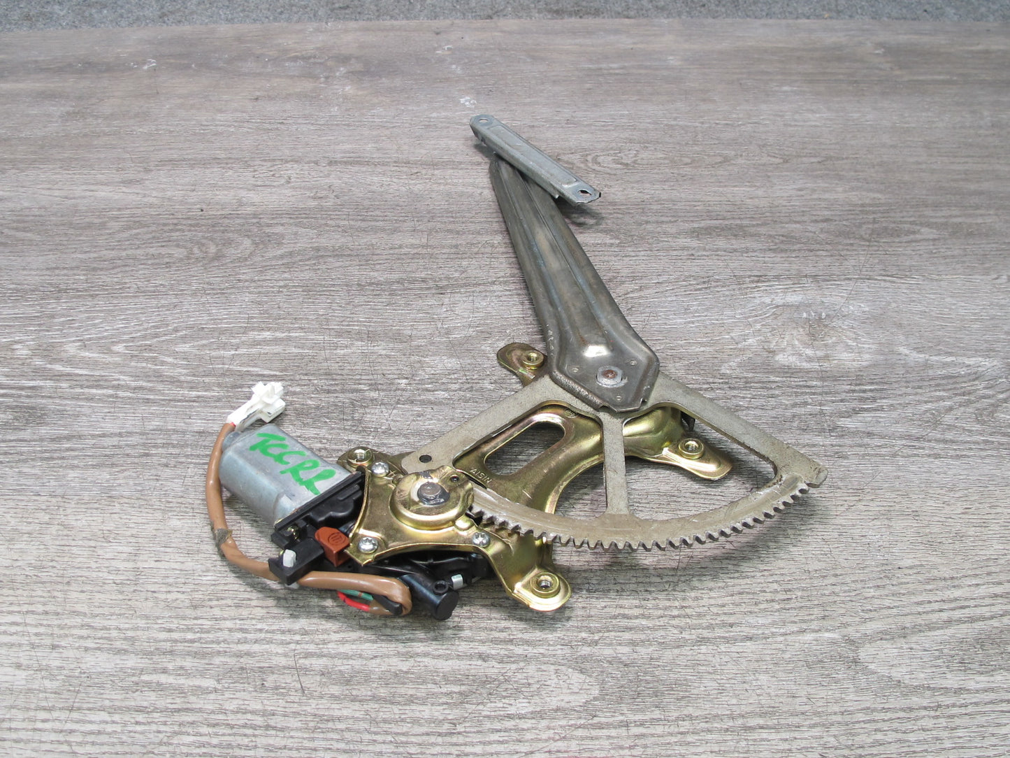 95-97 Toyota Celsior Lexus LS400 Rear Right Door Window Regulator w Motor OEM