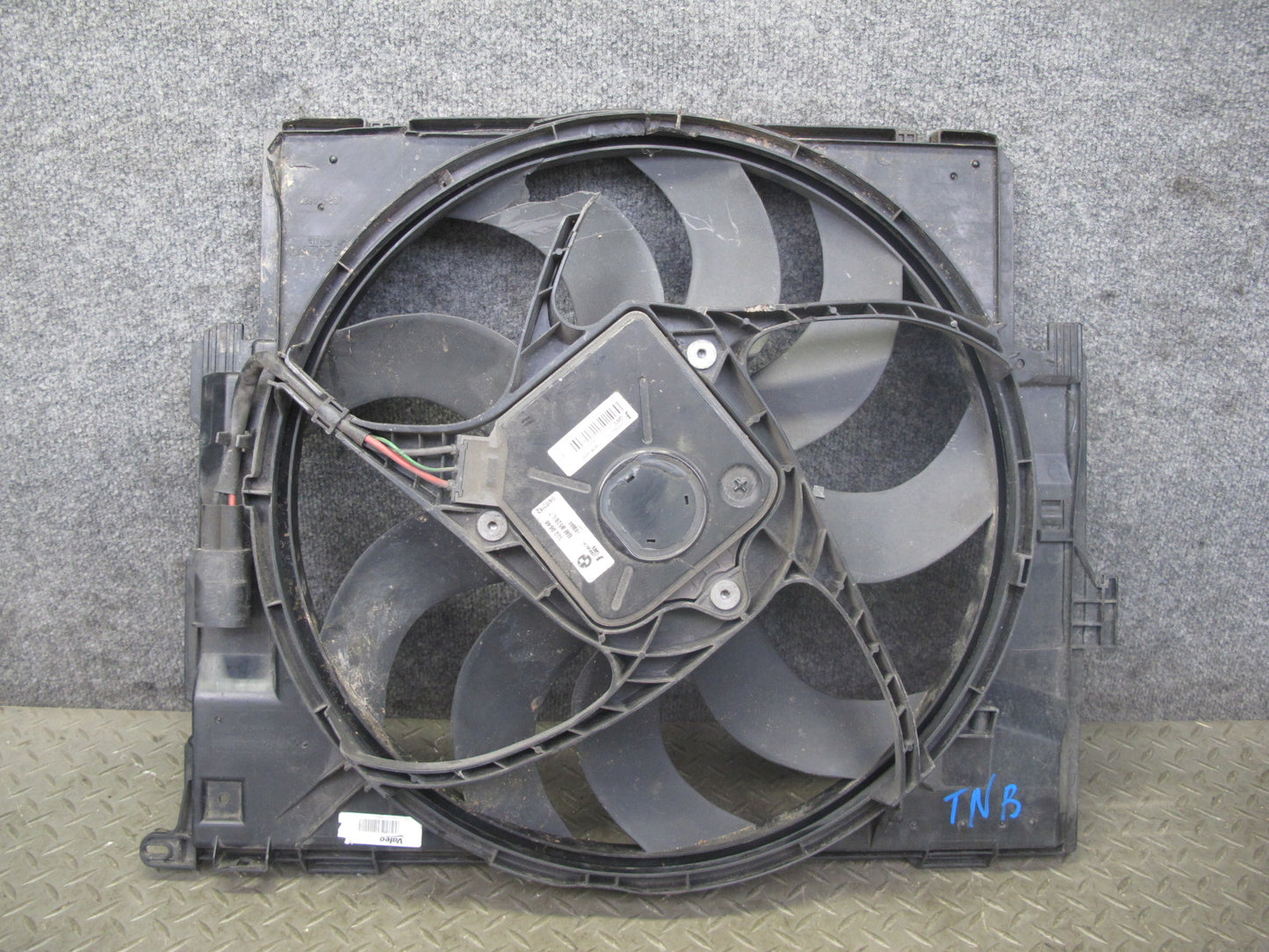 12-15 BMW F30 335i 600W Radiator Electric Cooling Fan 7640511 OEM