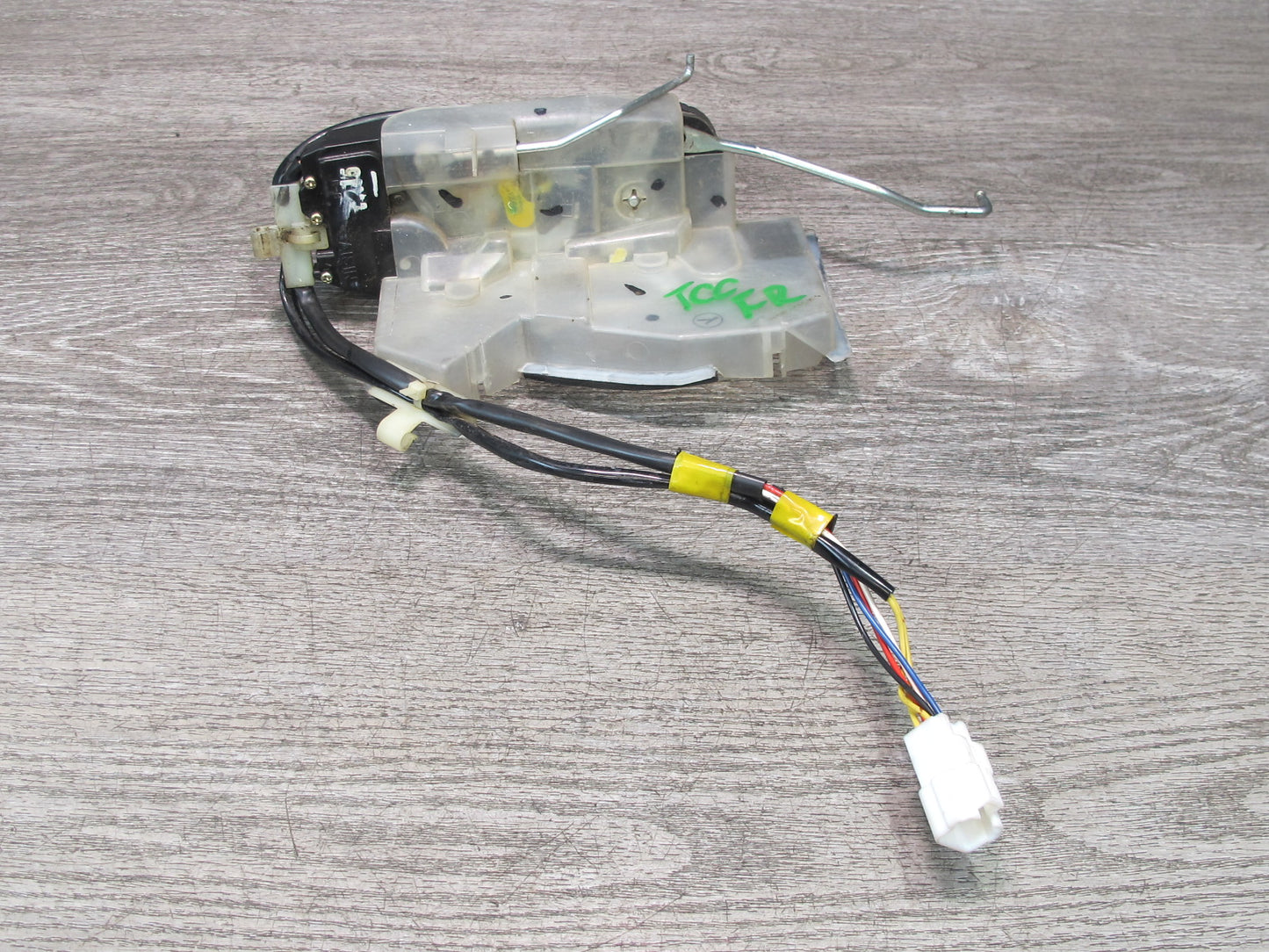 95-97 Toyota Celsior UCF20 RHD Front Right Door Lock Latch Actuator OEM