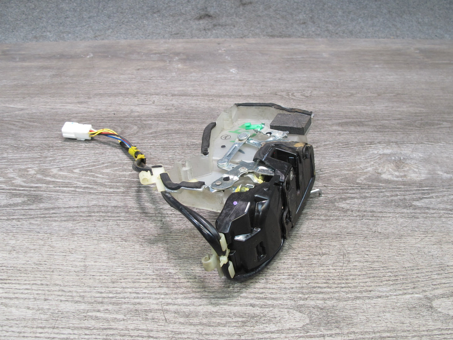 95-97 Toyota Celsior UCF20 RHD Front Right Door Lock Latch Actuator OEM