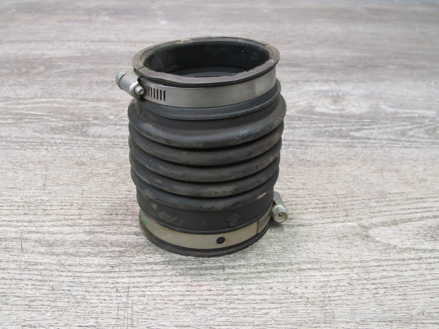 95-97 Toyota Celsior Lexus LS400 UCF20 Air Intake Cleaner Hose Pipe Line OEM