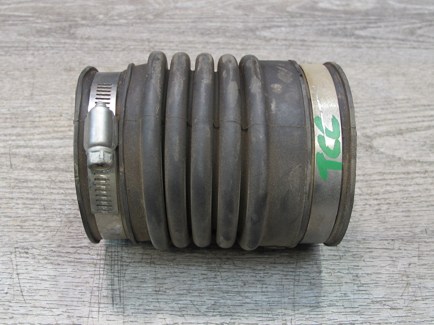 95-97 Toyota Celsior Lexus LS400 UCF20 Air Intake Cleaner Hose Pipe Line OEM