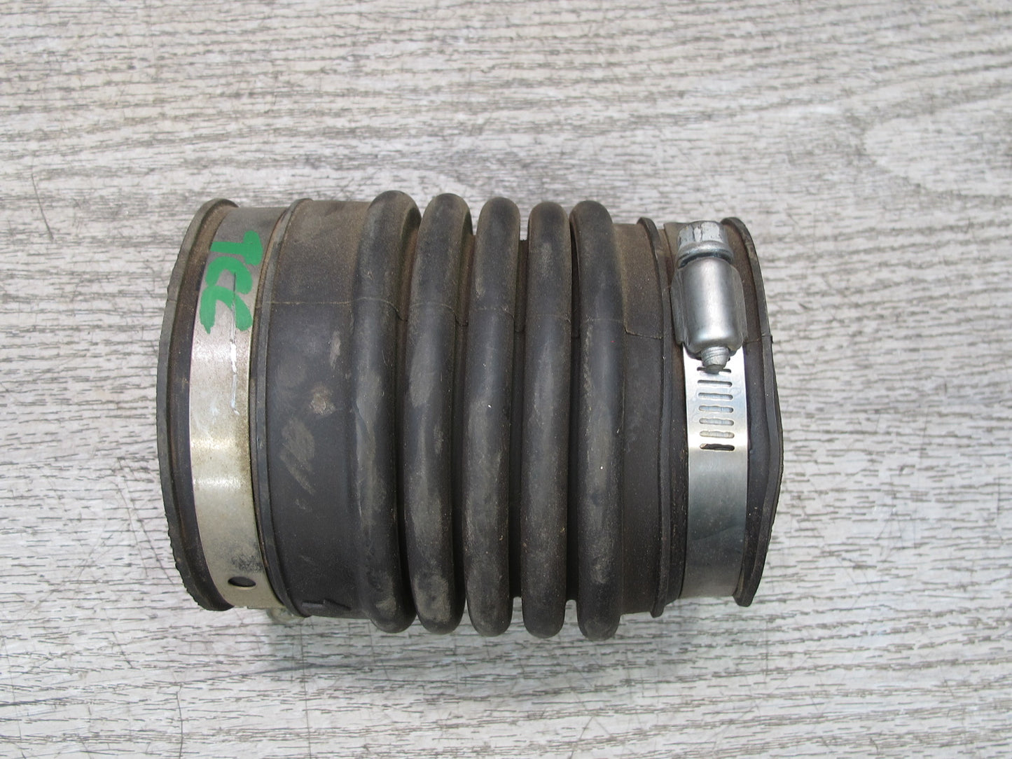 95-97 Toyota Celsior Lexus LS400 UCF20 Air Intake Cleaner Hose Pipe Line OEM