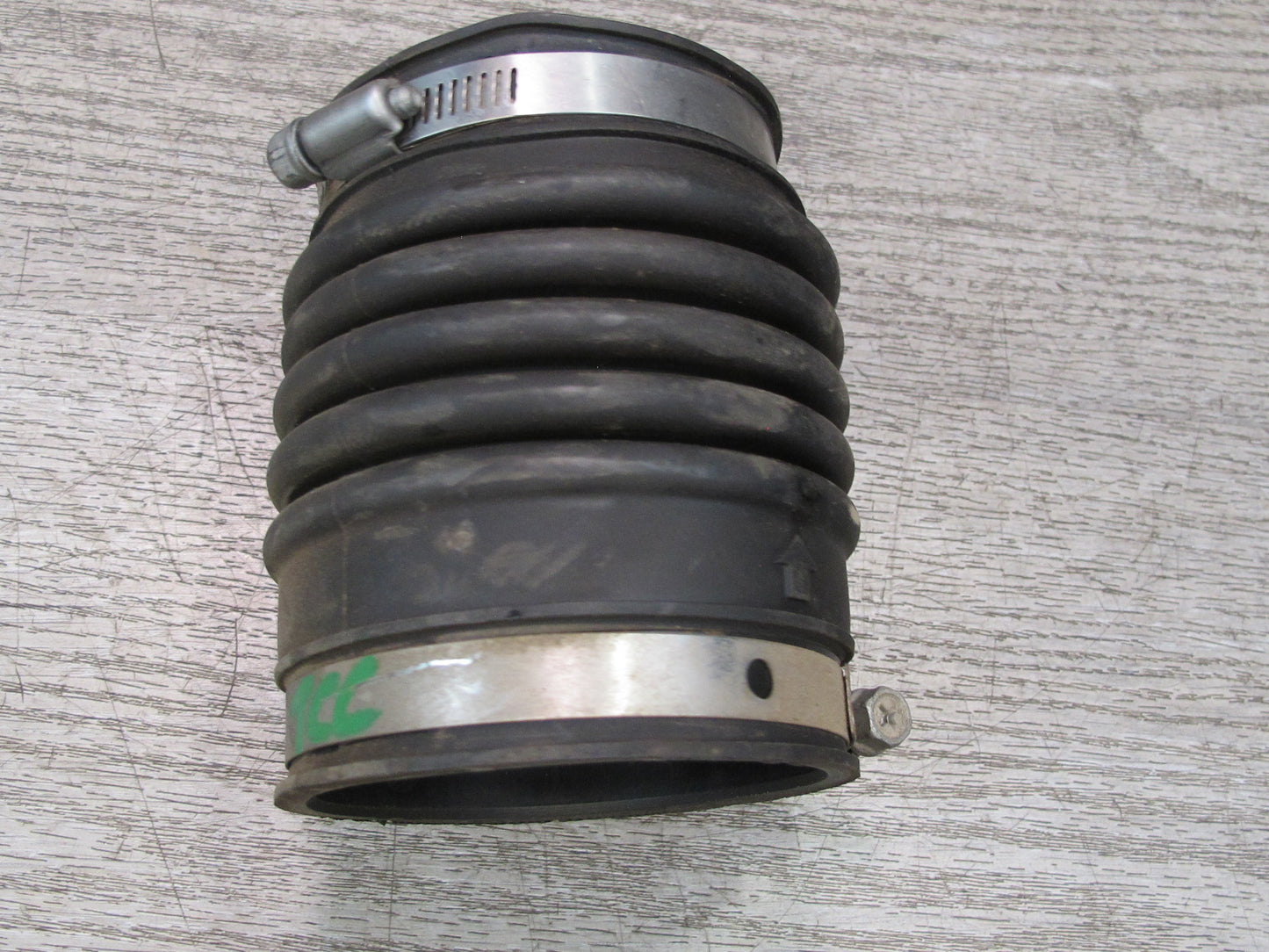 95-97 Toyota Celsior Lexus LS400 UCF20 Air Intake Cleaner Hose Pipe Line OEM