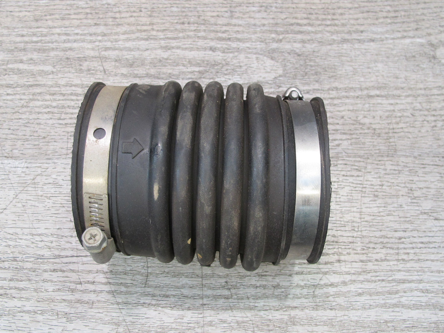 95-97 Toyota Celsior Lexus LS400 UCF20 Air Intake Cleaner Hose Pipe Line OEM