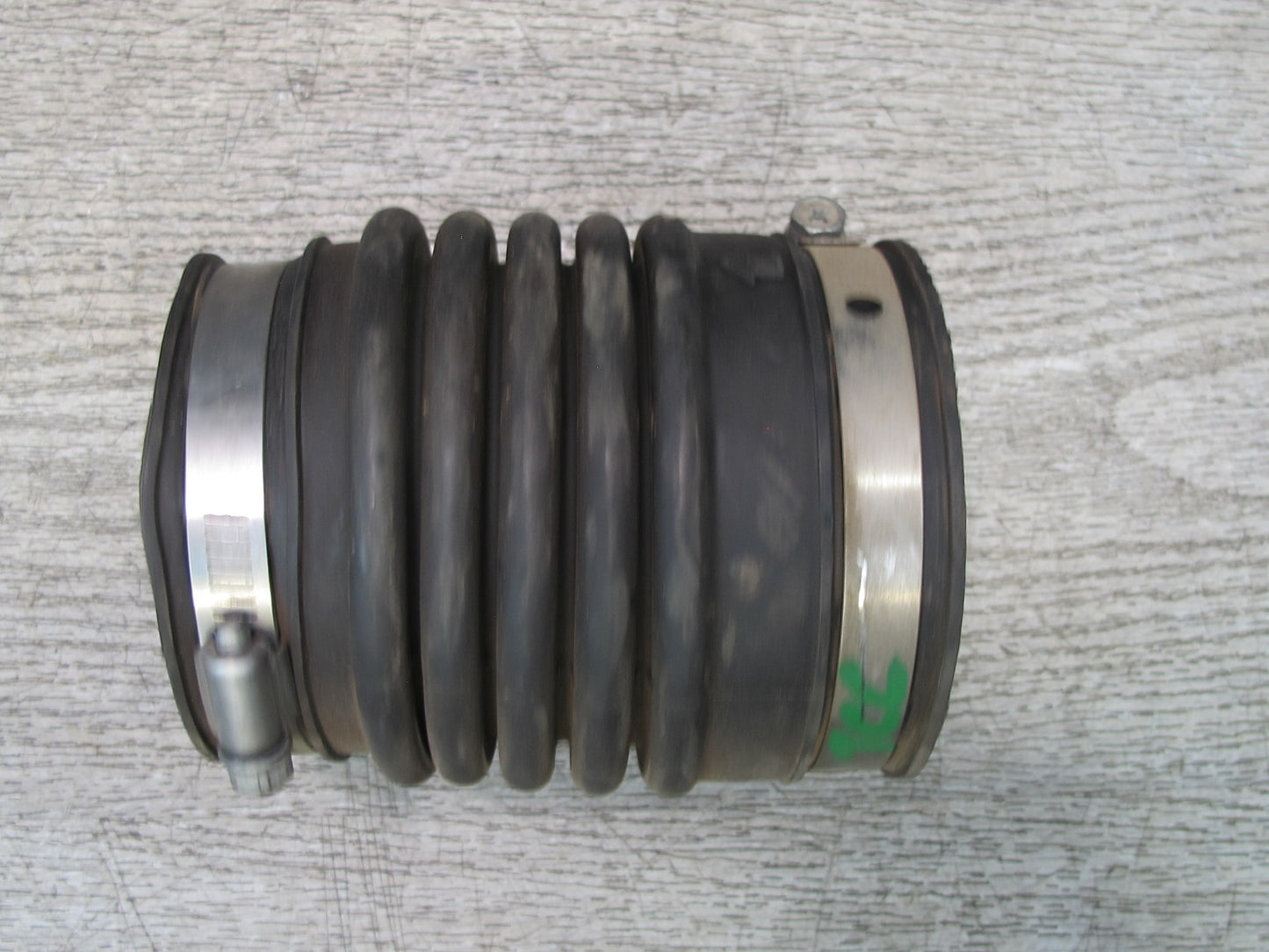 95-97 Toyota Celsior Lexus LS400 UCF20 Air Intake Cleaner Hose Pipe Line OEM