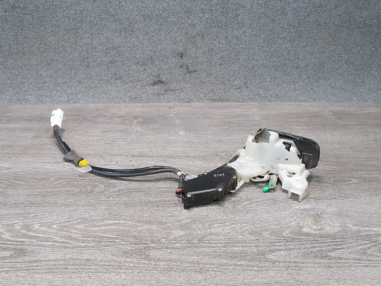 95-97 Toyota Celsior Lexus LS400 UCF20 Rear Right Door Lock Latch Actuator OEM