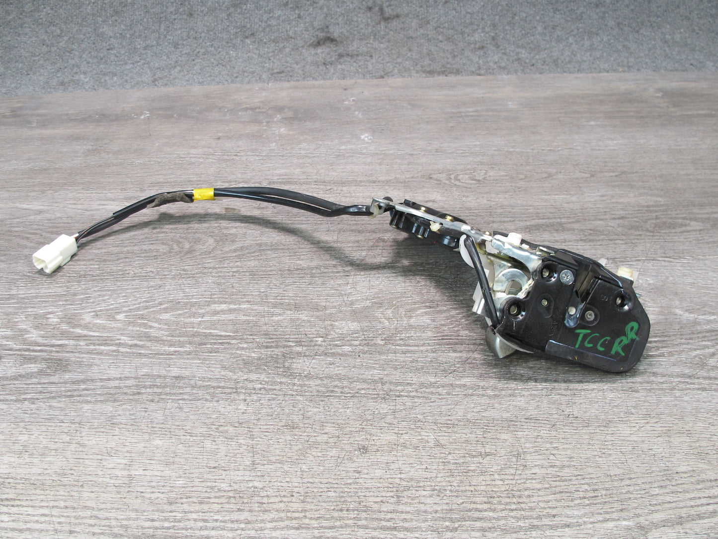 95-97 Toyota Celsior Lexus LS400 UCF20 Rear Right Door Lock Latch Actuator OEM