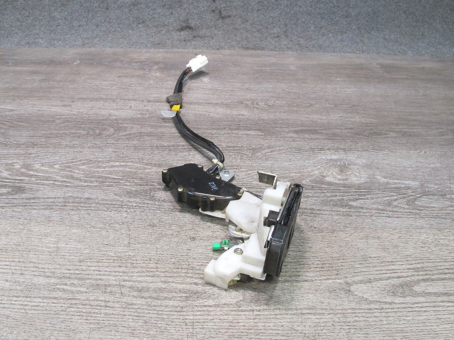 95-97 Toyota Celsior Lexus LS400 UCF20 Rear Right Door Lock Latch Actuator OEM