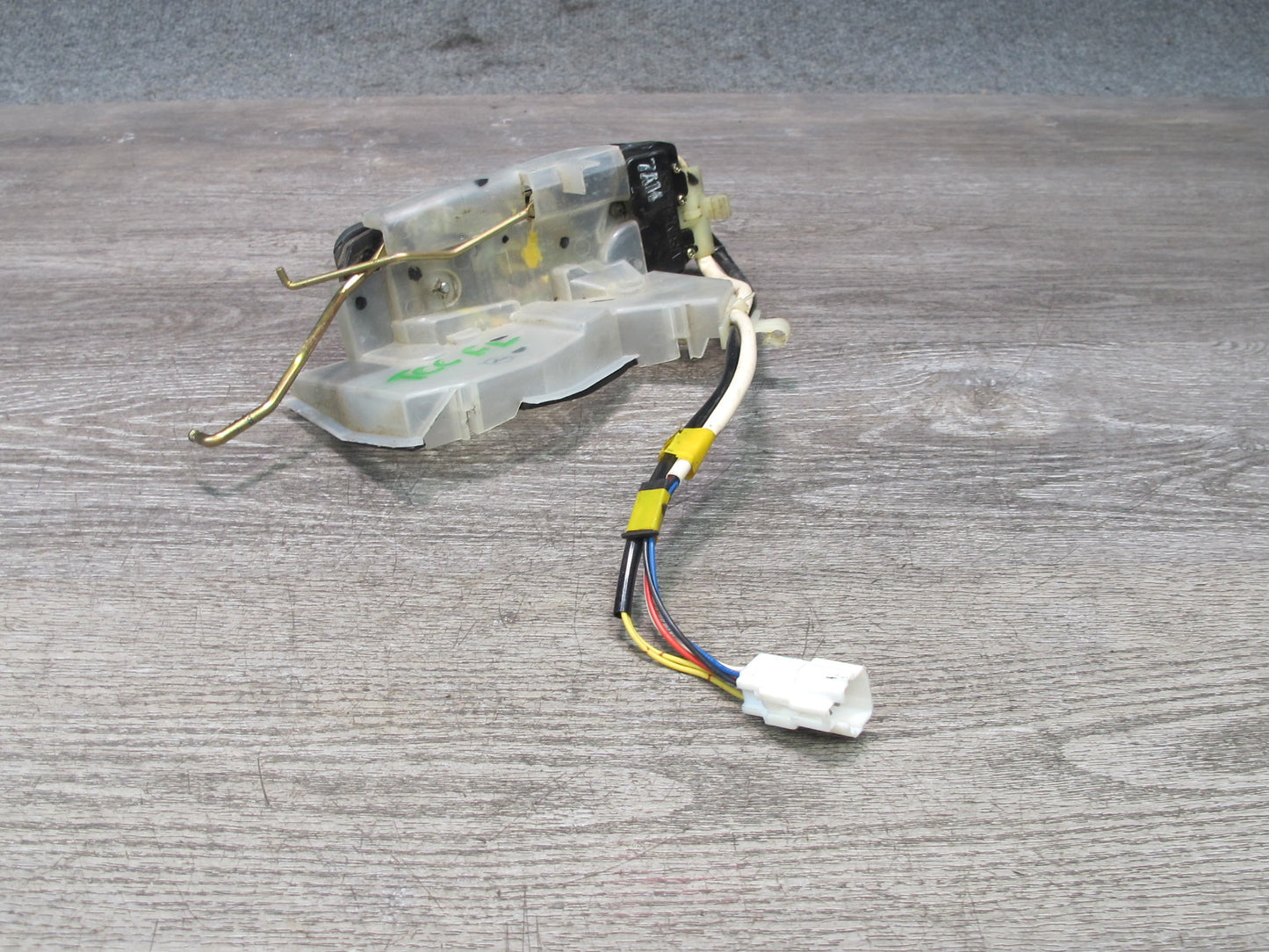 95-97 Toyota Celsior UCF20 RHD Front Left Door Lock Latch Actuator OEM