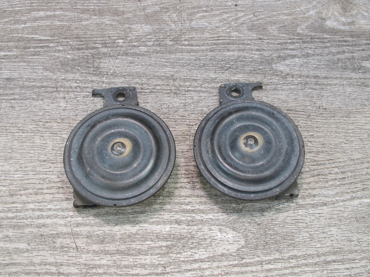 95-97 Toyota Celsior Lexus LS400 High & Low Tone Note Pitch Horn Signal Set OEM