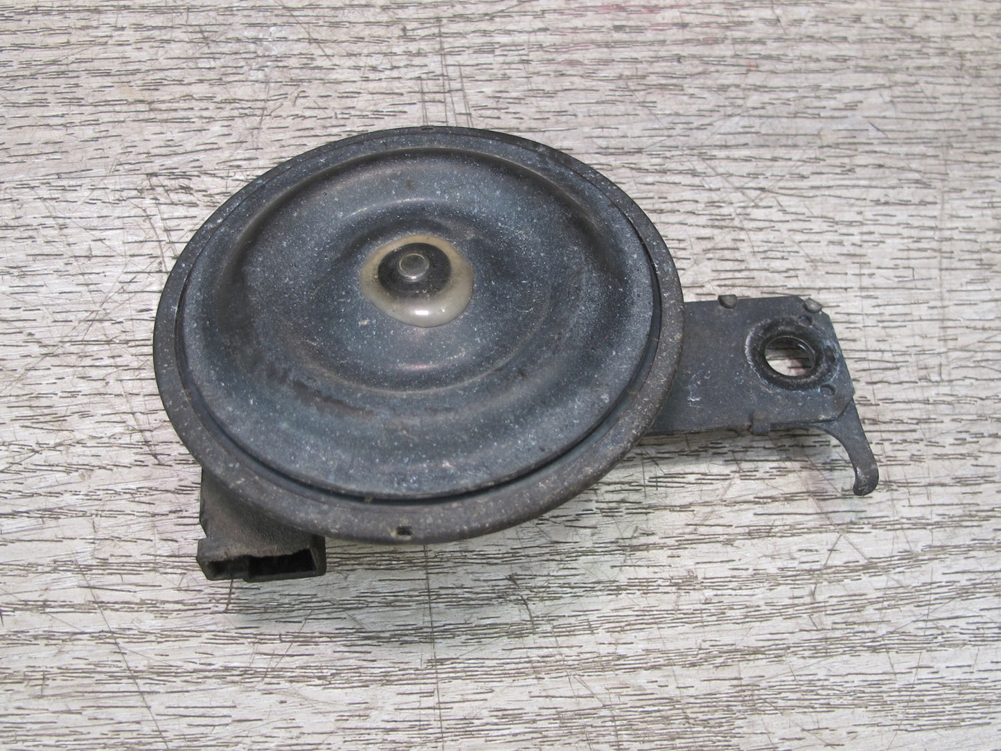 95-97 Toyota Celsior Lexus LS400 High & Low Tone Note Pitch Horn Signal Set OEM