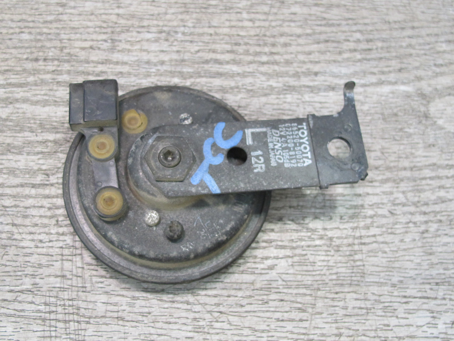 95-97 Toyota Celsior Lexus LS400 High & Low Tone Note Pitch Horn Signal Set OEM