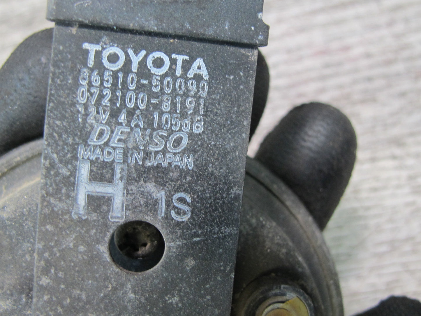 95-97 Toyota Celsior Lexus LS400 High & Low Tone Note Pitch Horn Signal Set OEM